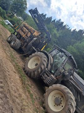 Traktori VALTRA T193 |  Metsäkoneet | Puutyökoneet | KOMITrade s.r.o.