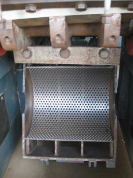 Haketin ja silppuri Mlyn na drevo CASTULIK MN300 |  Hukkapuun käsittely | Puutyökoneet | Ing.Častulík, s.r.o.